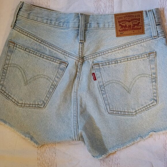 Levis 501 Lot of 2 Womens Jean Shorts 100% Cotton Size 27/28 - Picture 11 of 16